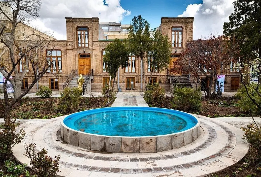 خانه پروین اعتصامی؛ محل تولد شاعر برجسته ایران
