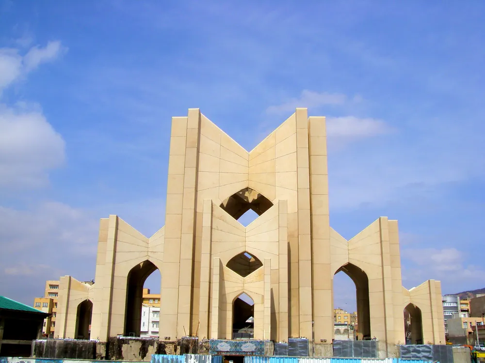 مقبره الشعرا؛ موزه شعر و ادب آذربایجان