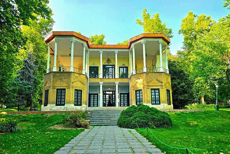 کاخ نیاوران؛ لوکیشن تاریخی و لاکچری