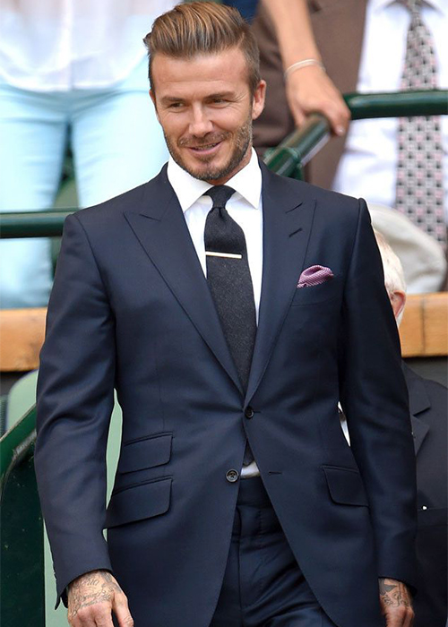 ژست عکاسی مردانه در فضای باز