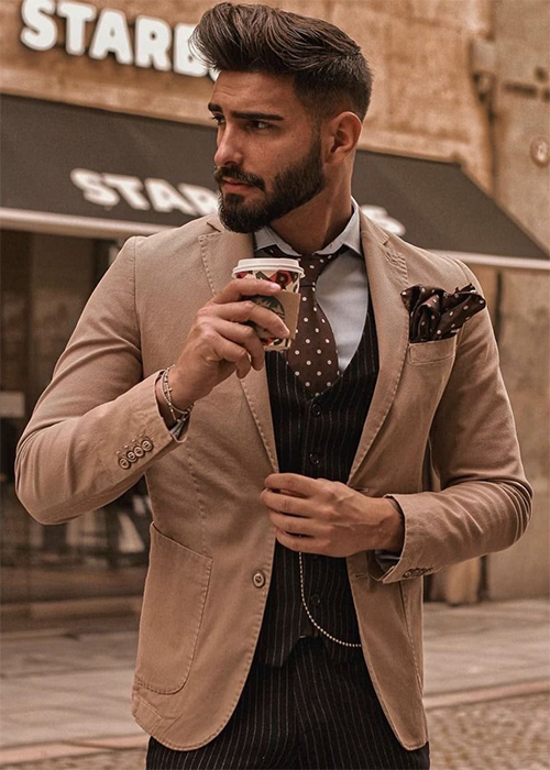 ژست عکاسی مردانه در فضای باز