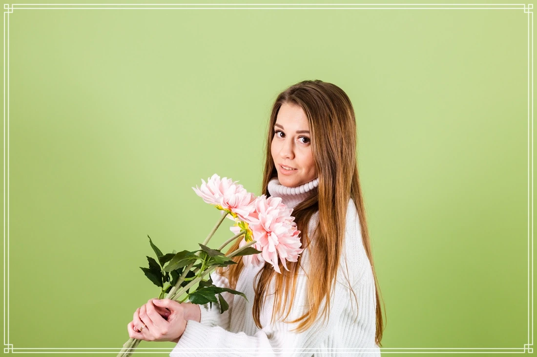 ژست عکاسی با گل و دسته گل