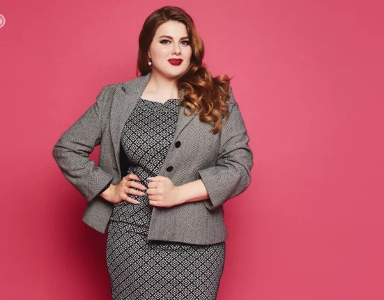 70 مدل لباس مجلسی زنانه چاق و قد کوتاه + راهنمای انتخاب لباس