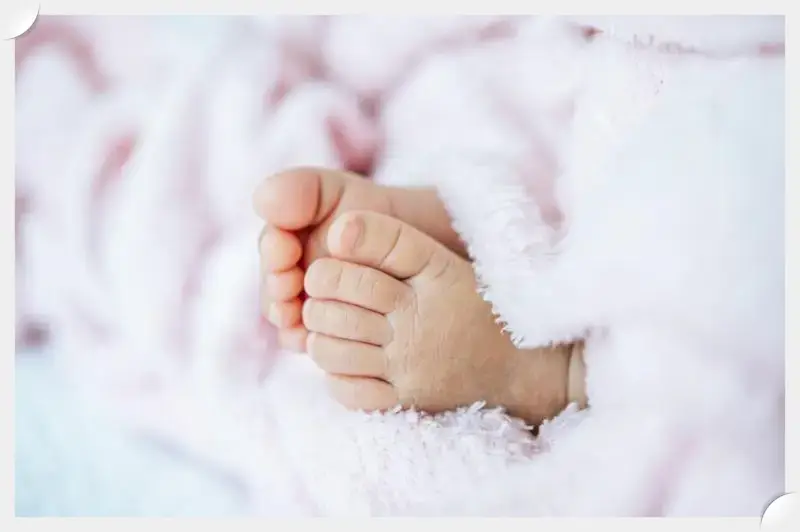 عکس پروفایل بچه گانه عاشقانه