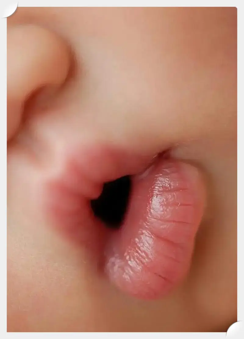 عکس پروفایل بچه گانه عاشقانه