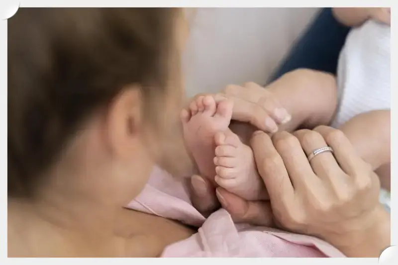 عکس پروفایل بچه گانه عاشقانه