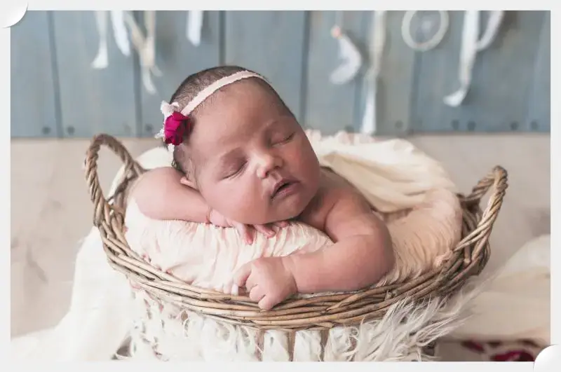 عکس پروفایل بچه گانه عاشقانه